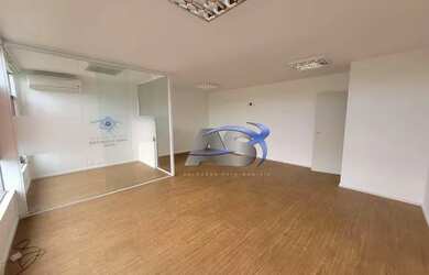 Imagem: O depósito possui 1 Vaga na garagem, 85m² de Área e está