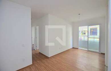 Imagem: O apartamento possui 3 Dormitórios, 1 Banheiro, 1 Vaga na garagem