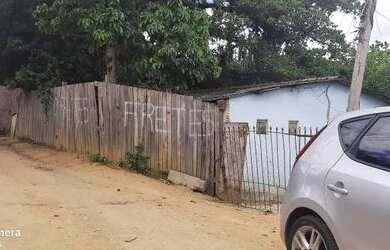 Imagem: A casa em condomínio possui 2 Dormitórios e 1 Banheiro e está