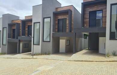 Imagem: A casa em condomínio possui 2 Dormitórios, 5 Banheiros, 70m²