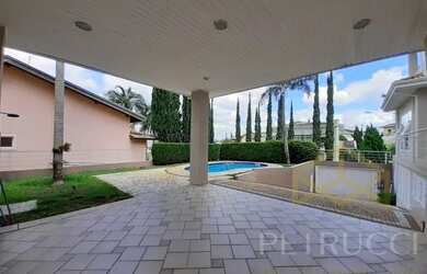 Imagem 10: Casa de esquina maravilhosa no maior terreno do condomínio