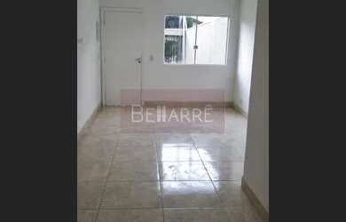 Imagem: A casa possui 3 Dormitórios, 3 Banheiros, 2 Vagas na garagem