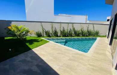 Imagem: A casa em condomínio possui 3 Dormitórios, 4 Banheiros, 4