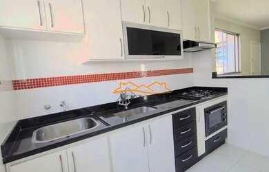 Imagem: O apartamento possui 2 Dormitórios, 1 Banheiro, 1 Vaga na garagem