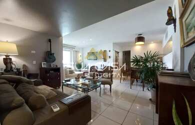 Imagem: O apartamento possui 3 Dormitórios, 3 Banheiros, 4 Vagas na