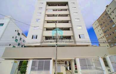 Imagem: O apartamento possui 2 Dormitórios, 1 Banheiro, 2 Vagas na