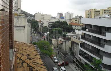 Imagem: O apartamento na cobertura possui 3 Dormitórios, 2 Banheiros