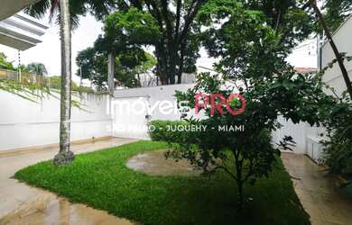 Imagem 2: Casa estilo normanda a venda ou locação ao lado do Parque Ibirapuera...