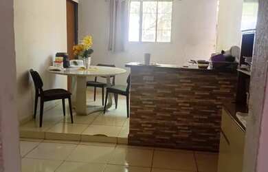 Imagem: A casa possui 3 Dormitórios, 1 Banheiro, 100m² de Área e