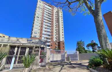 Imagem: O apartamento possui 3 Dormitórios, 1 Banheiro, 2 Vagas na