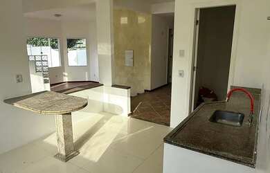 Imagem 12: Mirante da Lagoa-Aluguel-Venda-Casa Duplex 3 qtos sendo 1 no térreo (sendo 1 suite