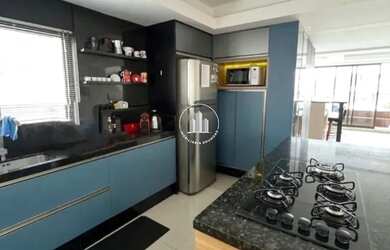 Imagem: A casa possui 3 Dormitórios, 4 Banheiros, 3 Vagas na garagem