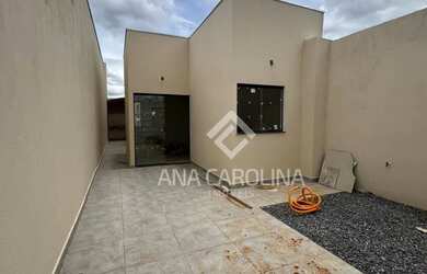 Imagem: A casa possui 2 Dormitórios, 1 Banheiro, 1 Vaga na garagem