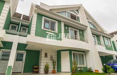 Imagem: A casa em condomínio possui 3 Dormitórios, 4 Banheiros, 2