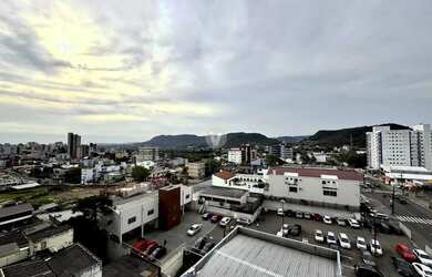 Imagem 6: Apartamento-casa com vista panorâmica, com seus 3 dormitórios, no bairro...