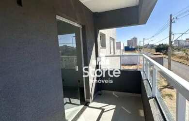 Imagem: O apartamento possui 3 Dormitórios, 3 Banheiros, 2 Vagas na