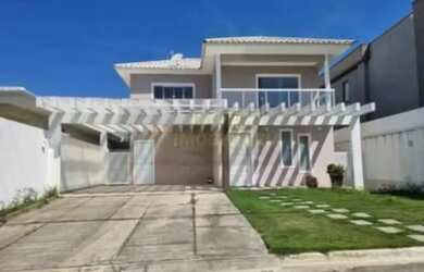 Imagem: A casa em condomínio possui 4 Dormitórios, 3 Banheiros, 4