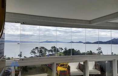 Imagem: O apartamento possui 3 Dormitórios, 3 Banheiros, 2 Vagas na