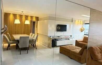 Imagem: O apartamento possui 3 Dormitórios, 2 Banheiros, 2 Vagas na