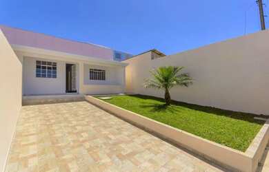 Imagem: A casa em condomínio possui 2 Dormitórios, 1 Banheiro, 2 Vagas