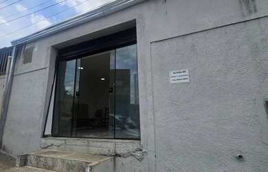 Imagem: A casa possui 1 Banheiro, 40m² de Área e está localizado