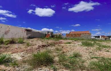 Imagem 8: Terreno à venda em lote plano de 120 m² por R$ 83.752,00 no bairro Gralha...