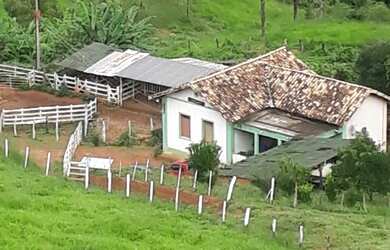Imagem: A fazenda possui 440000m² de Área e está localizado em Centro