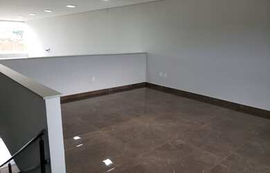 Imagem 9: 2 Salões com 300 metros quadrados