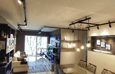 Imagem: O apartamento possui 3 Dormitórios, 2 Banheiros, 2 Vagas na