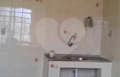 Imagem 9: Maravilhoso apartamento tipo Casa, vazio, todo reformado