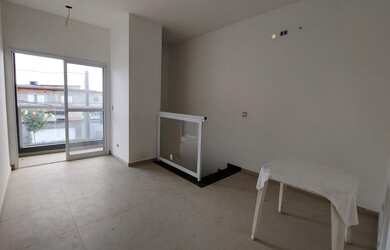 Imagem: A casa possui 3 Dormitórios, 2 Banheiros, 1 Vaga na garagem