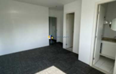 Imagem: O depósito possui 2 Vagas na garagem, 77m² de Área e está