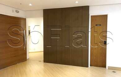 Imagem: O depósito possui 5 Vagas na garagem, 120m² de Área e está