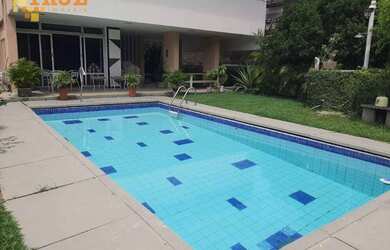 Imagem 1: Contato Fone/WhatsApp Lindo casarão com piscina, na Tamarineira ligue