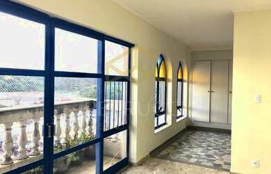 Imagem: O apartamento possui 3 Dormitórios, 3 Banheiros, 190m² de