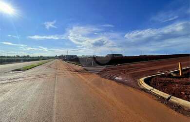 Imagem: O terreno possui 301m² de Área e está localizado em Recanto