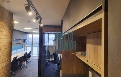 Imagem: O depósito possui 4 Vagas na garagem e 90m² de Área e está