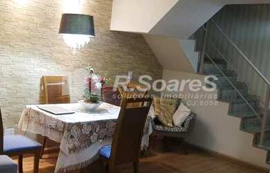 Imagem: A casa em condomínio possui 3 Dormitórios, 3 Banheiros, 2