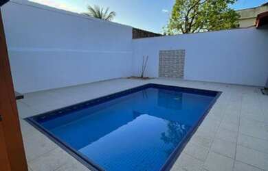 Imagem 3: Casa sozinha no lote. Piscina, Varanda, 203m² de Áreae2 Vagas na garagem