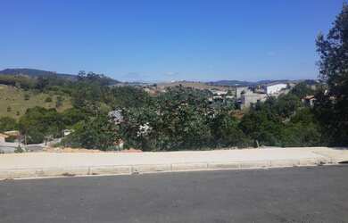 Imagem: O terreno possui 390m² de Área e está localizado em Jardim