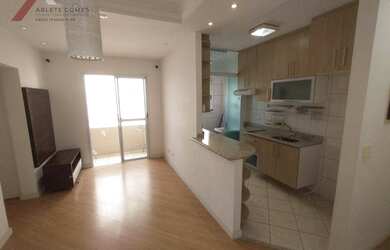 Imagem: O apartamento possui 2 Dormitórios, 1 Banheiro, 1 Vaga na garagem