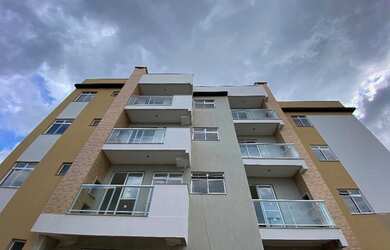 Imagem: O apartamento possui 2 Dormitórios, 1 Banheiro, 2 Vagas na