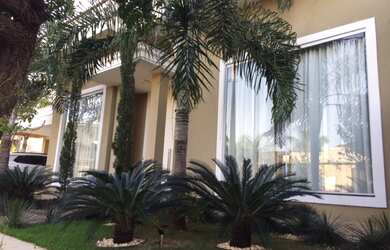 Imagem: A casa em condomínio possui 3 Dormitórios, 5 Banheiros, 2