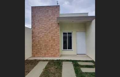 Imagem: A casa possui 2 Dormitórios, 1 Banheiro, 1 Vaga na garagem