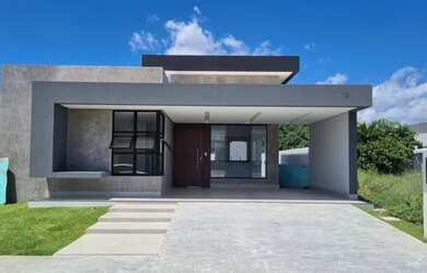 Imagem: A casa em condomínio possui 3 Dormitórios, 1 Banheiro, 2 Vagas