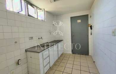 Imagem: O apartamento possui 3 Dormitórios, 2 Banheiros, 1 Vaga na