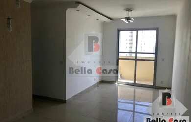 Imagem: O apartamento possui 3 Dormitórios, 1 Banheiro, 1 Vaga na garagem