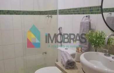 Imagem 8: SÃO 230 METROS DISTRIBUÍDOS EM SALÃO , 4 QUARTOS, 2 SUÍTES E UM VAGA...