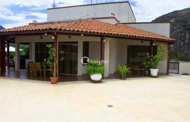 Imagem: O apartamento na cobertura possui 4 Dormitórios, 5 Banheiros