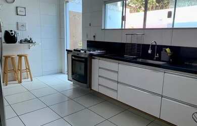 Imagem 2: Casa alto padrão em condomínio fechado em Buraquinho